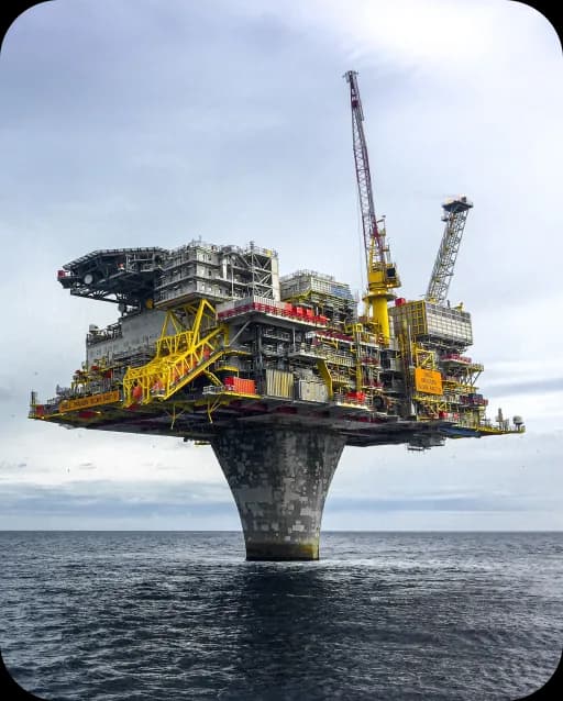 Offshore oil platform